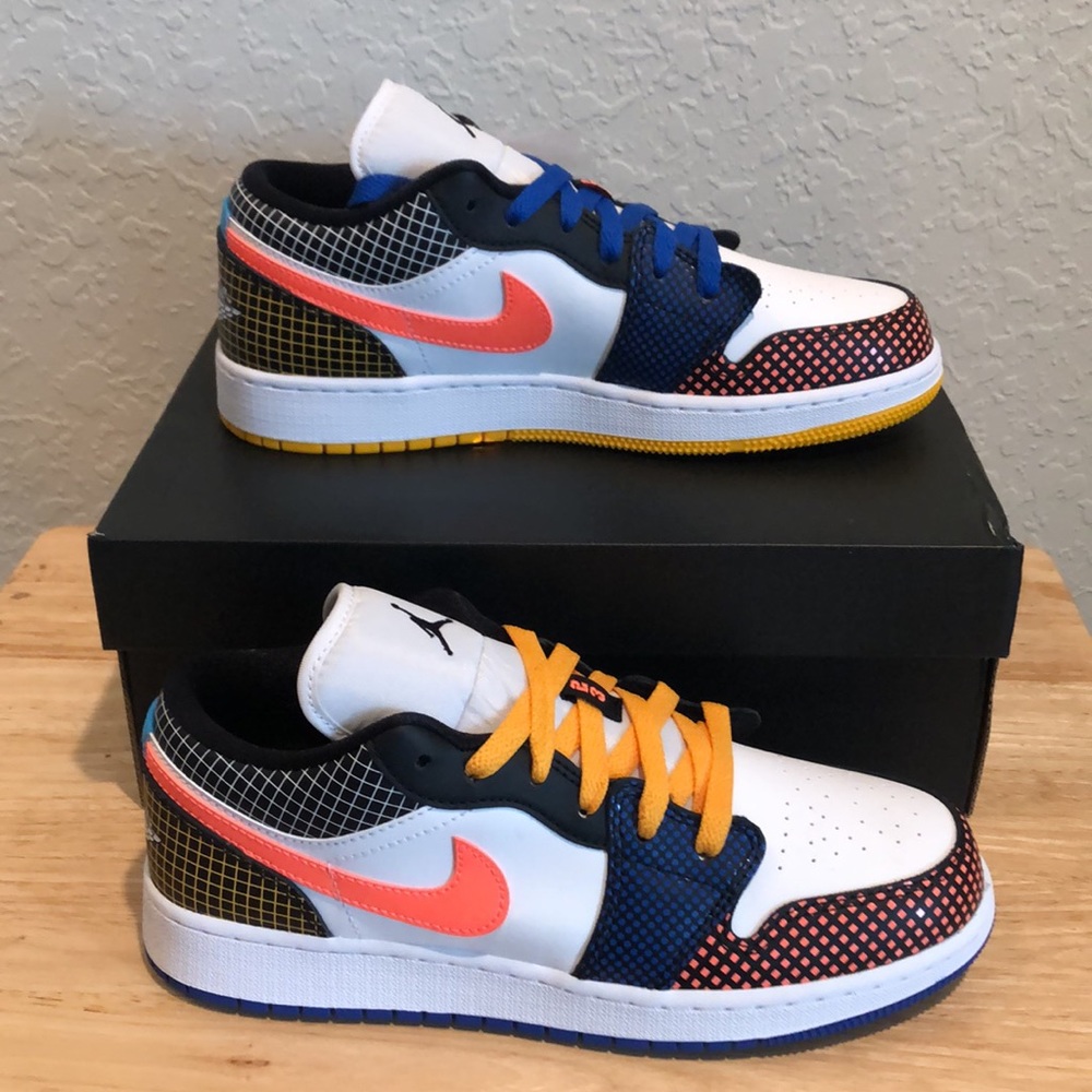 💙💛NIKE AIR JORDAN 1 LOW MMD BG SNEAKERS💛💙 - Picture 7 of 9